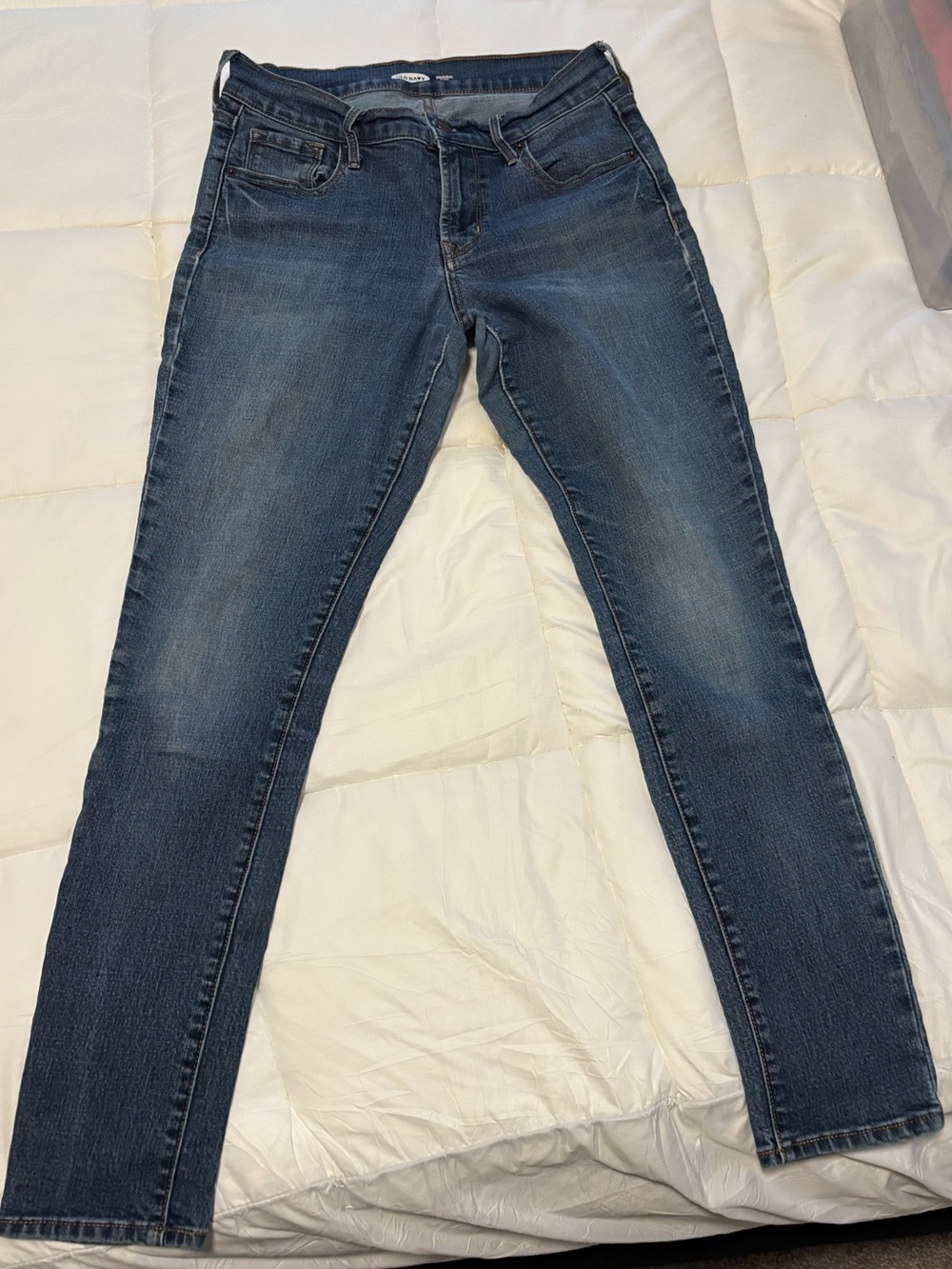 Old Navy Skinny Jeans in Dark Blue Wash